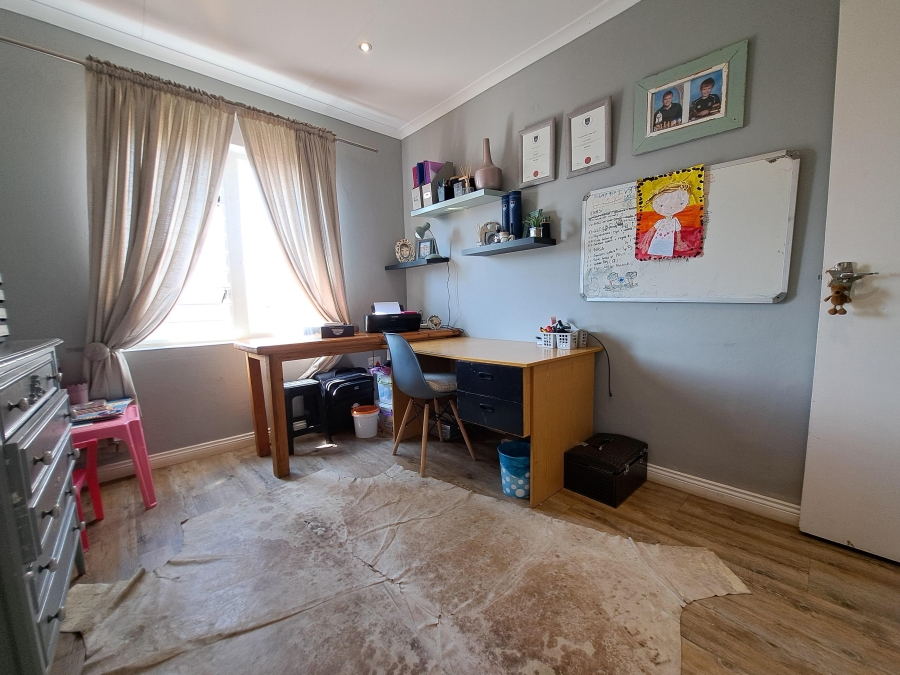 4 Bedroom Property for Sale in Ruimsig Gauteng
