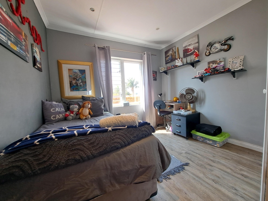 4 Bedroom Property for Sale in Ruimsig Gauteng
