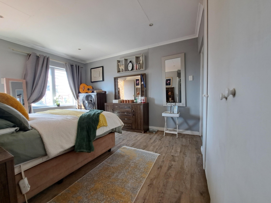 4 Bedroom Property for Sale in Ruimsig Gauteng
