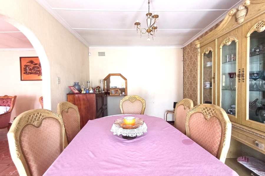 4 Bedroom Property for Sale in Mimosa Park Gauteng