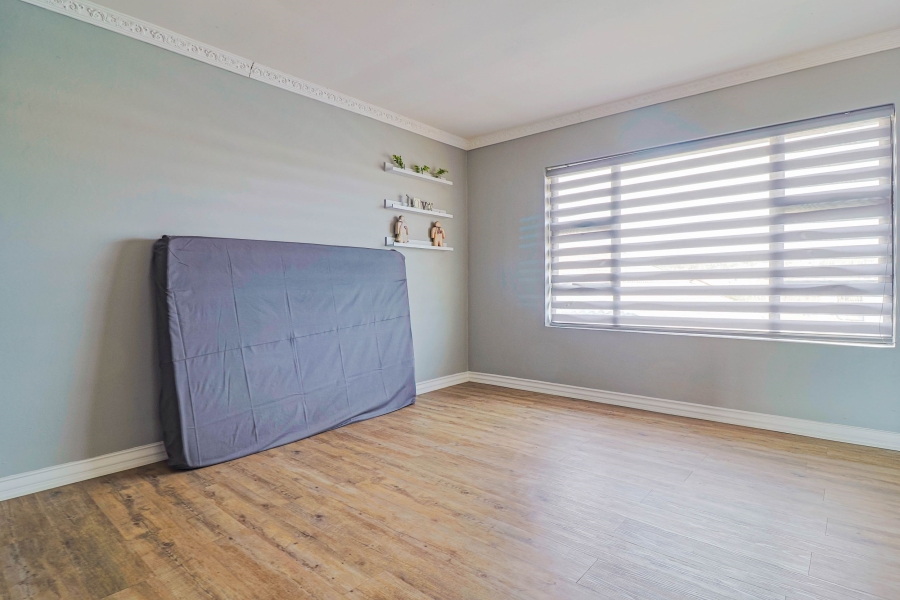 6 Bedroom Property for Sale in Blue Saddle Ranches Gauteng