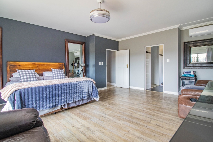 6 Bedroom Property for Sale in Blue Saddle Ranches Gauteng