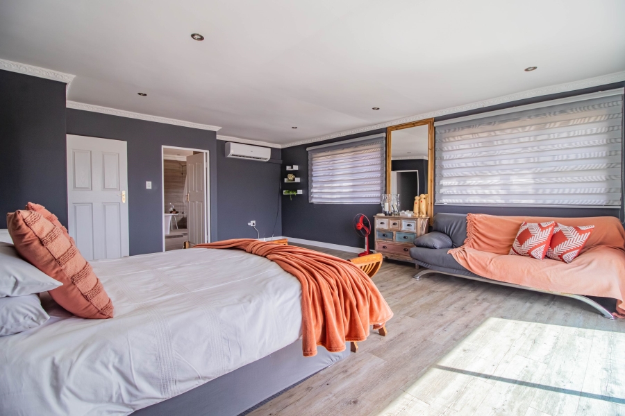 6 Bedroom Property for Sale in Blue Saddle Ranches Gauteng