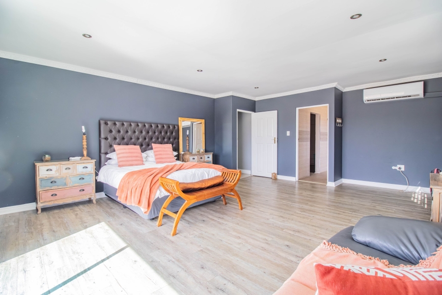 6 Bedroom Property for Sale in Blue Saddle Ranches Gauteng