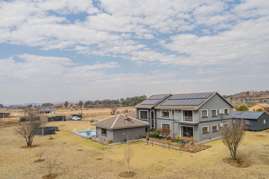 6 Bedroom Property for Sale in Blue Saddle Ranches Gauteng