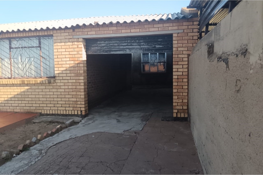 2 Bedroom Property for Sale in Diepkloof Gauteng