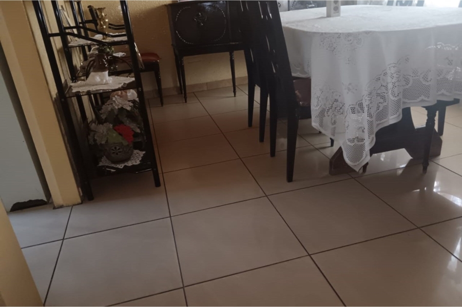 2 Bedroom Property for Sale in Diepkloof Gauteng
