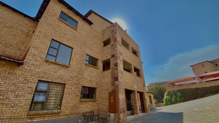 1 Bedroom Property for Sale in Mulbarton Gauteng