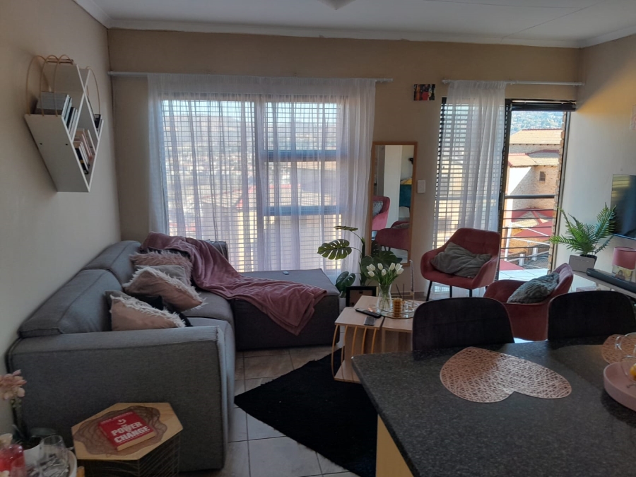 1 Bedroom Property for Sale in Mulbarton Gauteng