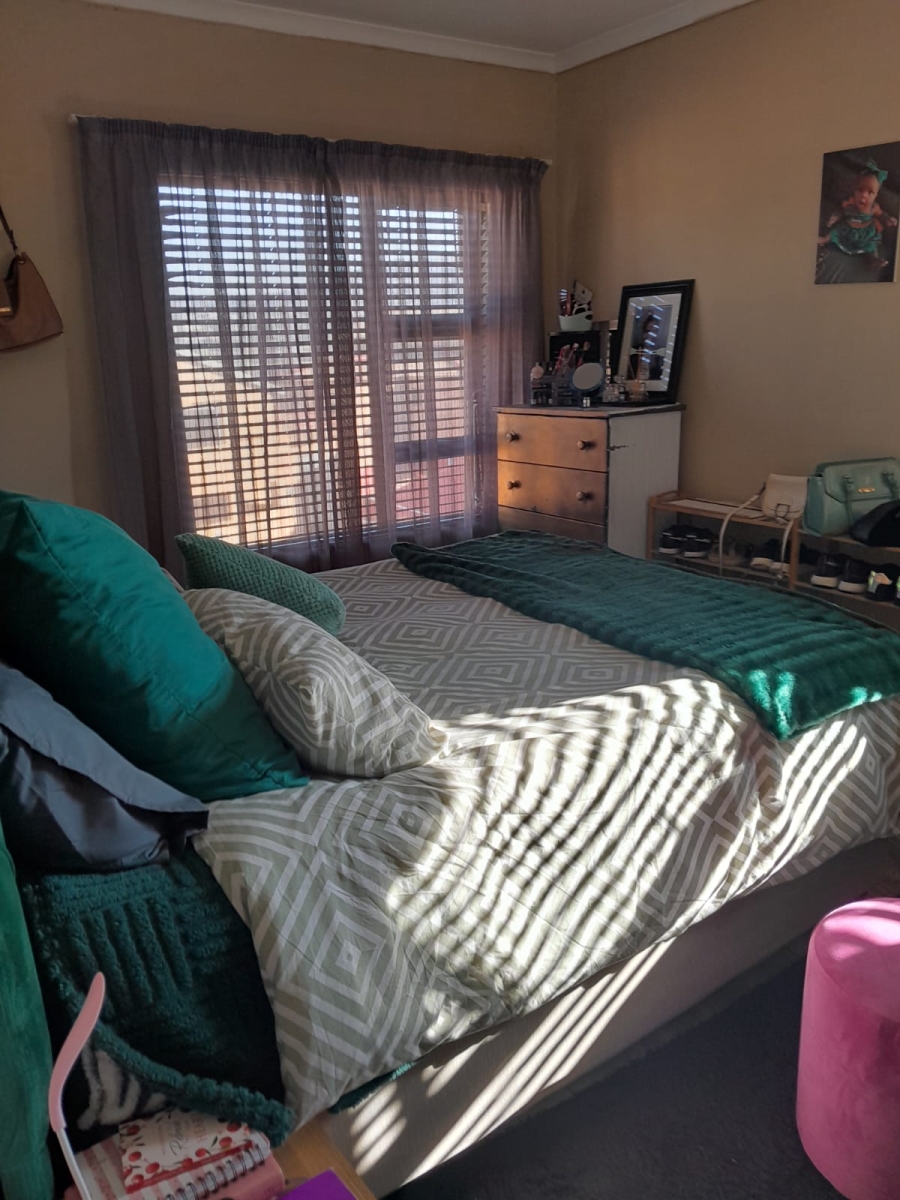 1 Bedroom Property for Sale in Mulbarton Gauteng