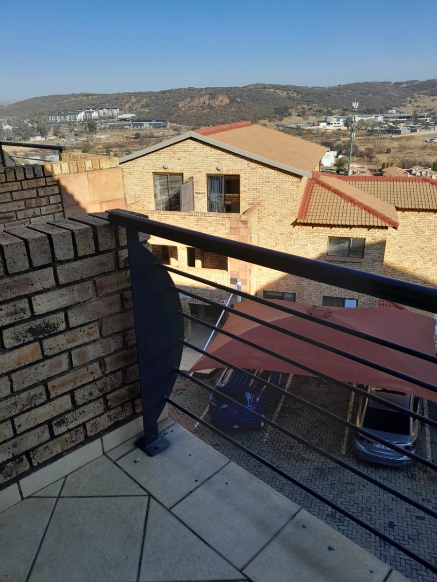 1 Bedroom Property for Sale in Mulbarton Gauteng