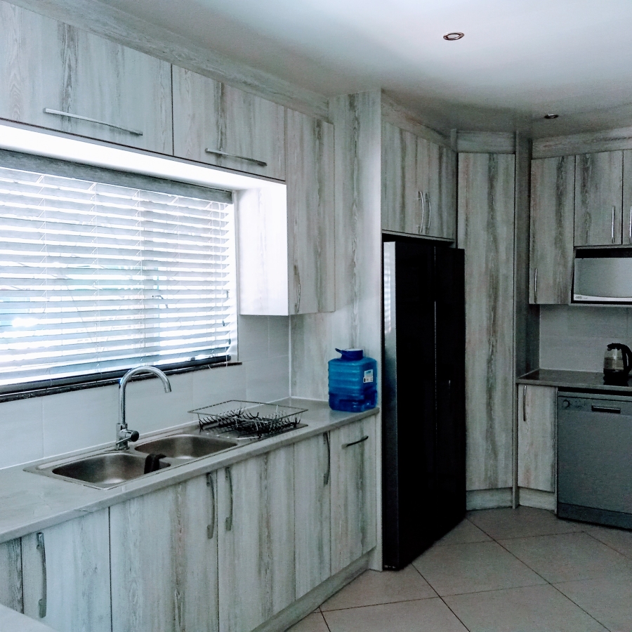 4 Bedroom Property for Sale in Witpoortjie Gauteng
