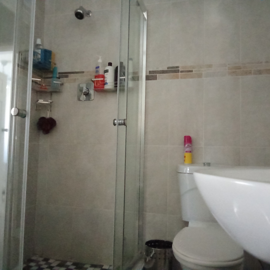 4 Bedroom Property for Sale in Witpoortjie Gauteng