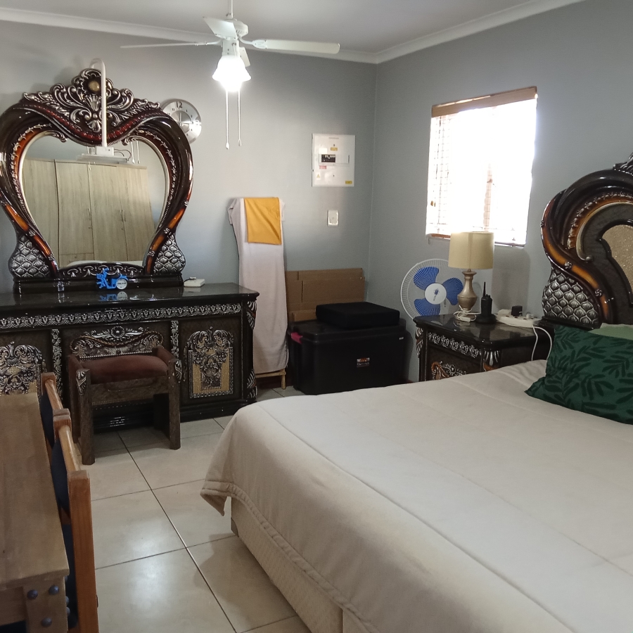 4 Bedroom Property for Sale in Witpoortjie Gauteng
