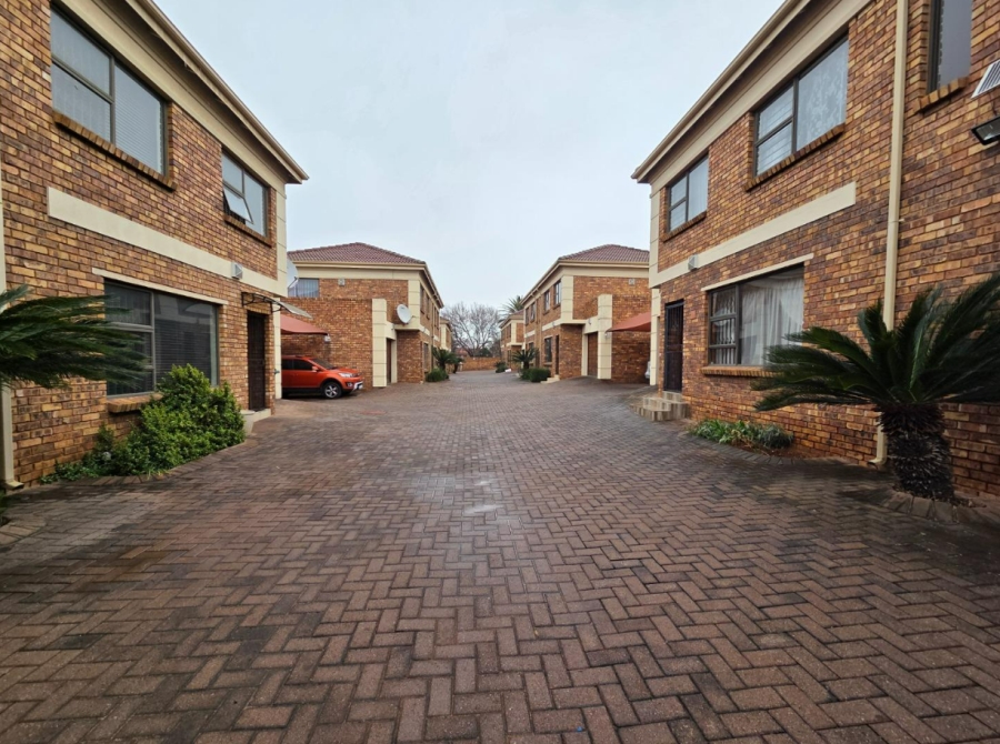 3 Bedroom Property for Sale in Florentia Gauteng