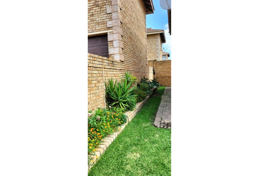 3 Bedroom Property for Sale in Noordhang Gauteng