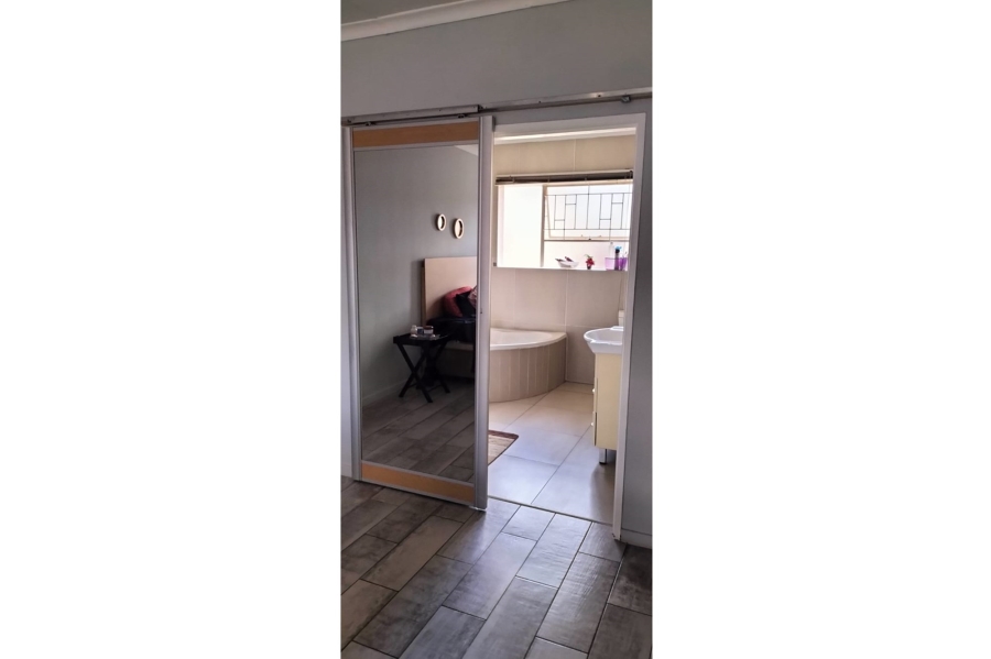 3 Bedroom Property for Sale in Noordhang Gauteng