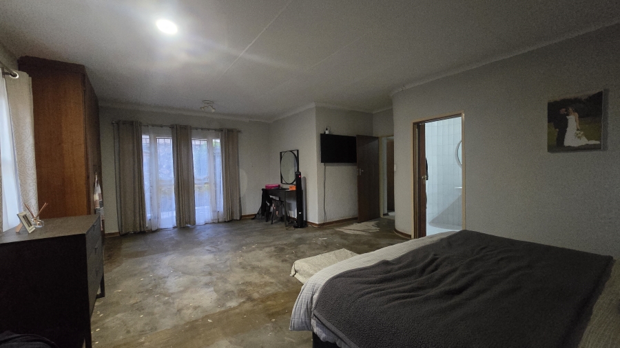 3 Bedroom Property for Sale in Garsfontein Gauteng