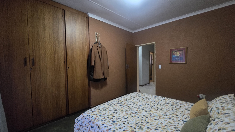 3 Bedroom Property for Sale in Garsfontein Gauteng