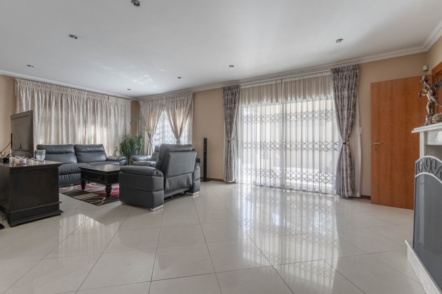 4 Bedroom Property for Sale in Bedfordview Gauteng