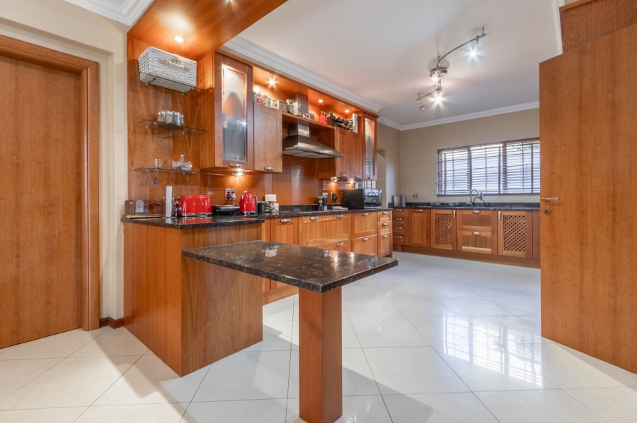 4 Bedroom Property for Sale in Bedfordview Gauteng