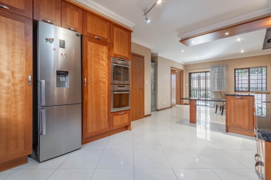 4 Bedroom Property for Sale in Bedfordview Gauteng