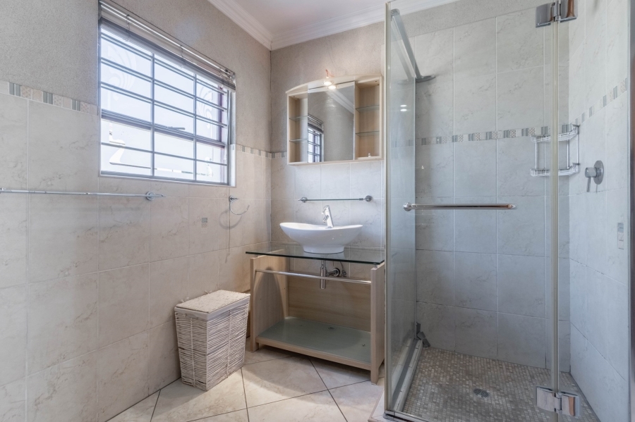 4 Bedroom Property for Sale in Bedfordview Gauteng