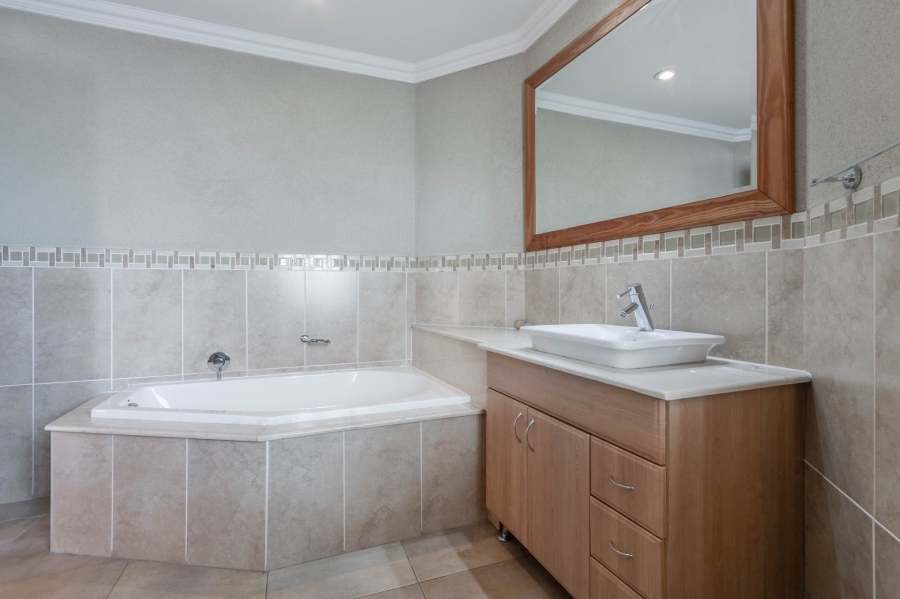 4 Bedroom Property for Sale in Bedfordview Gauteng