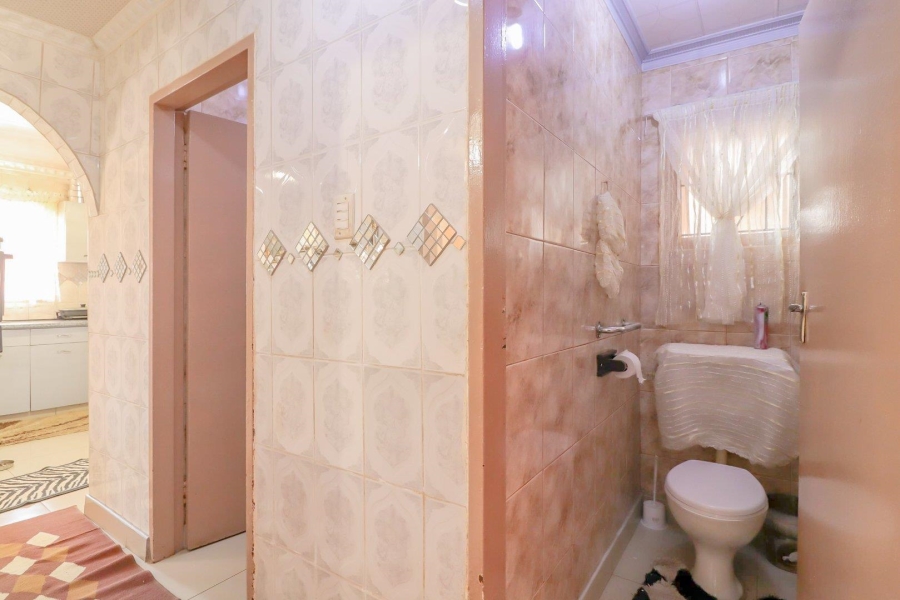 3 Bedroom Property for Sale in Lenasia South Gauteng