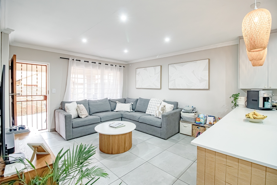 2 Bedroom Property for Sale in The Wilds Gauteng