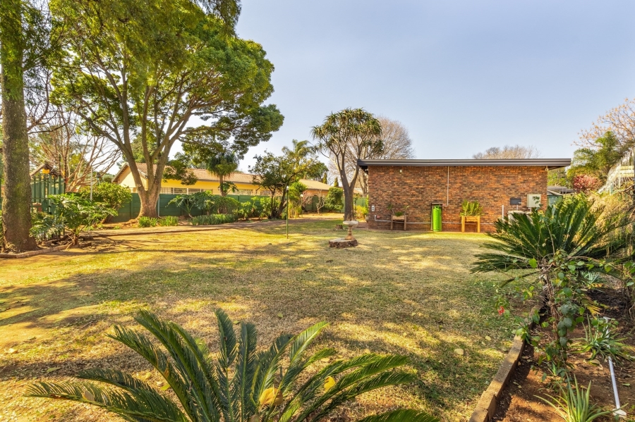 4 Bedroom Property for Sale in Wierda Park Gauteng