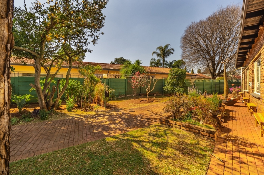 4 Bedroom Property for Sale in Wierda Park Gauteng