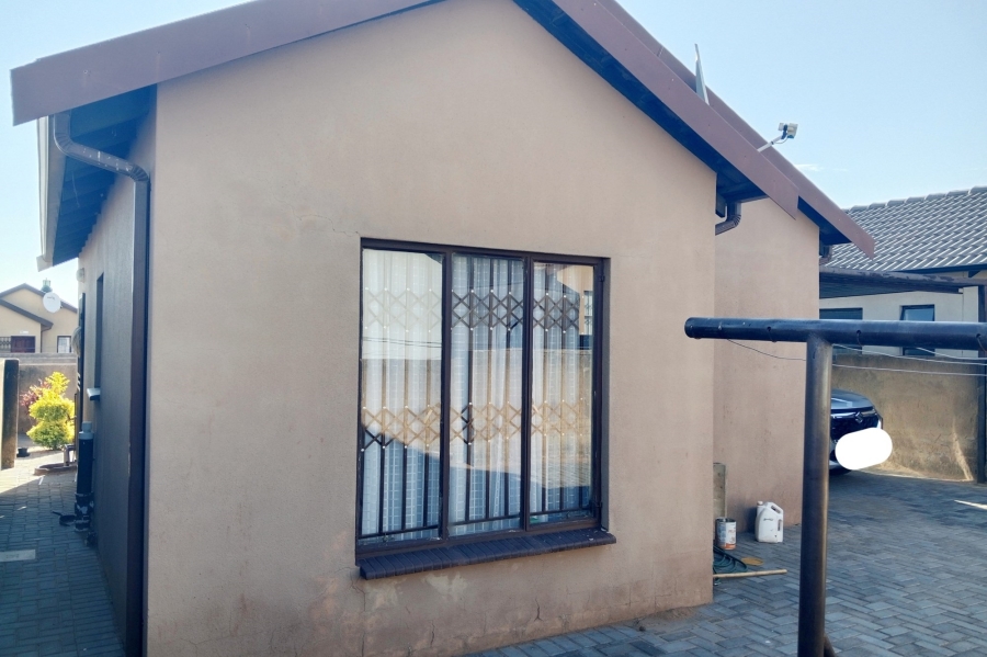 3 Bedroom Property for Sale in Soshanguve VV Gauteng
