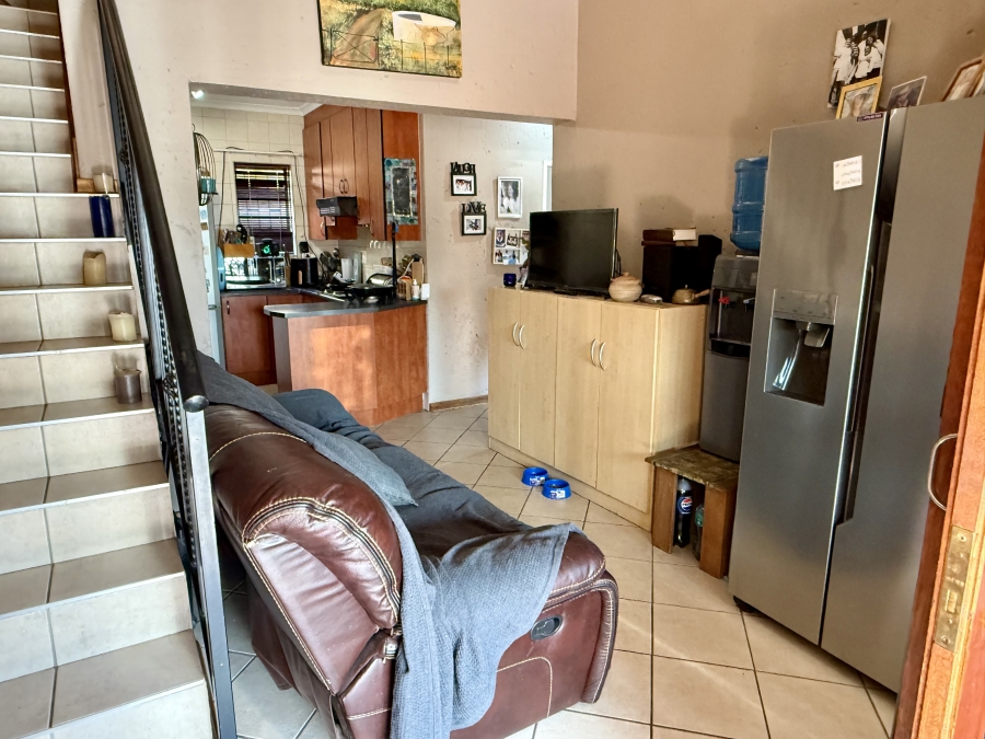 2 Bedroom Property for Sale in Noordheuwel Gauteng