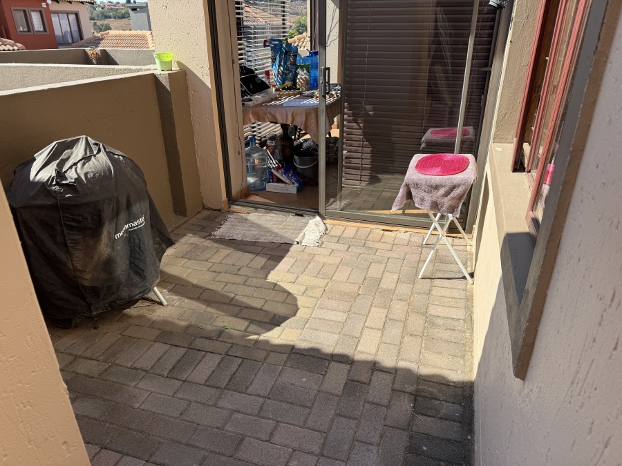 2 Bedroom Property for Sale in Noordheuwel Gauteng