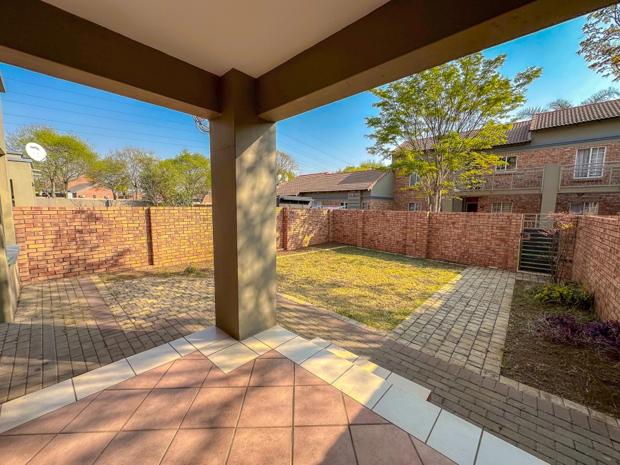 2 Bedroom Property for Sale in Eco Park Gauteng