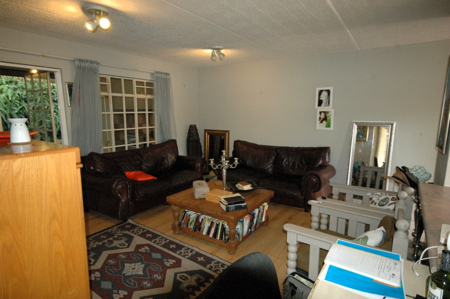 2 Bedroom Property for Sale in Faerie Glen Gauteng
