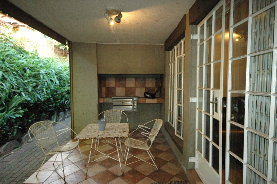 2 Bedroom Property for Sale in Faerie Glen Gauteng
