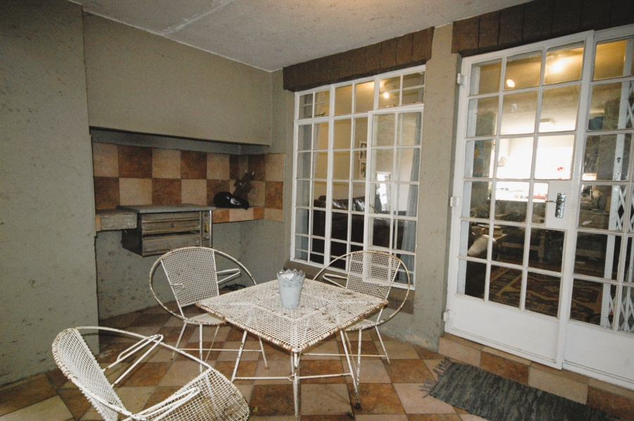 2 Bedroom Property for Sale in Faerie Glen Gauteng