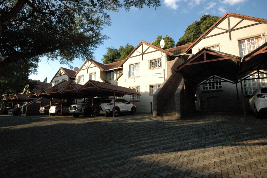 2 Bedroom Property for Sale in Faerie Glen Gauteng