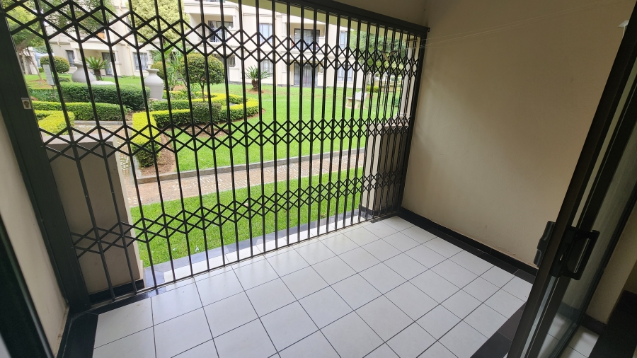 To Let 2 Bedroom Property for Rent in Noordwyk Gauteng