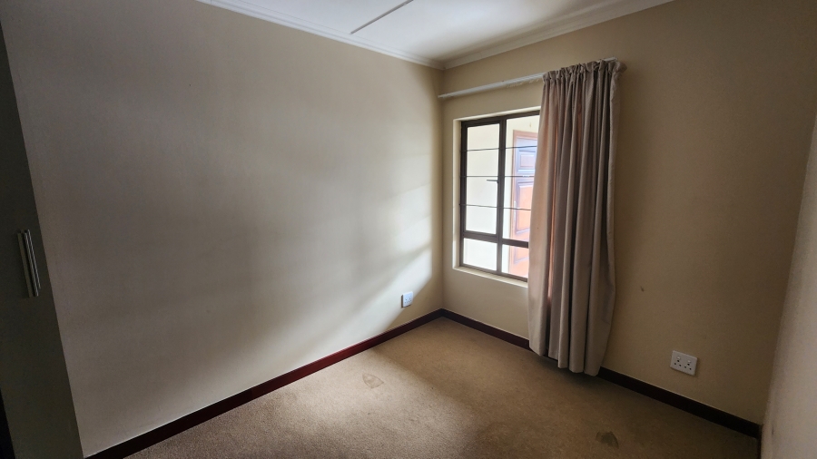 To Let 2 Bedroom Property for Rent in Noordwyk Gauteng