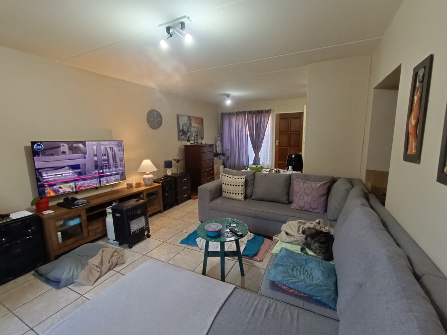 2 Bedroom Property for Sale in Zwartkop Gauteng