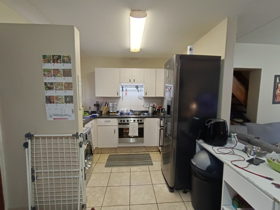 2 Bedroom Property for Sale in Zwartkop Gauteng