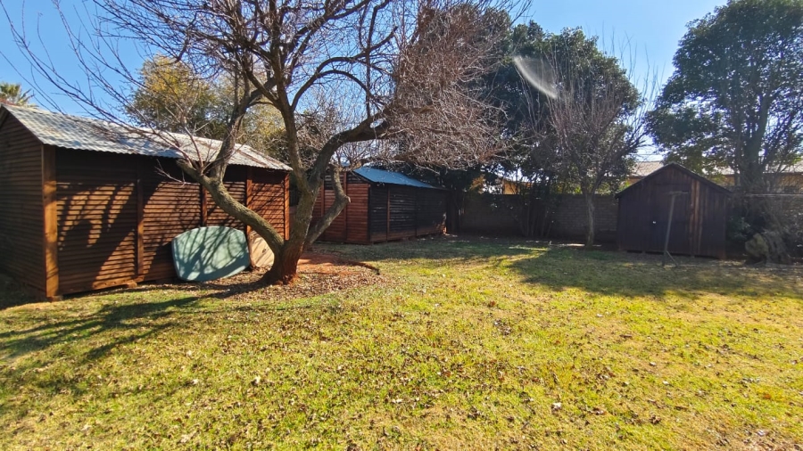 3 Bedroom Property for Sale in Casseldale Gauteng