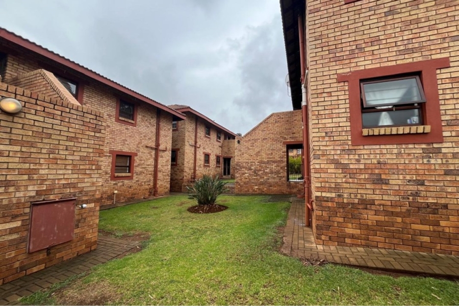 2 Bedroom Property for Sale in Bedfordview Gauteng