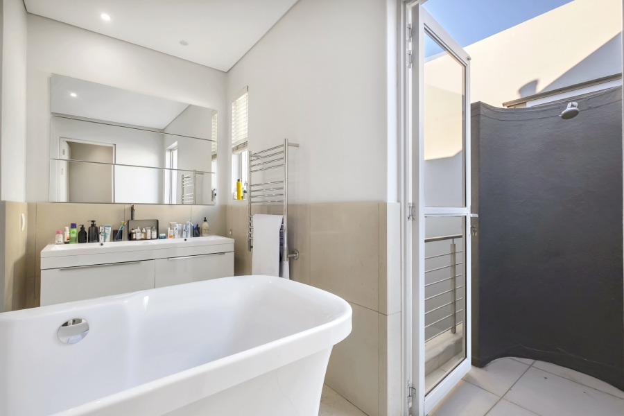 3 Bedroom Property for Sale in Atholl Gauteng