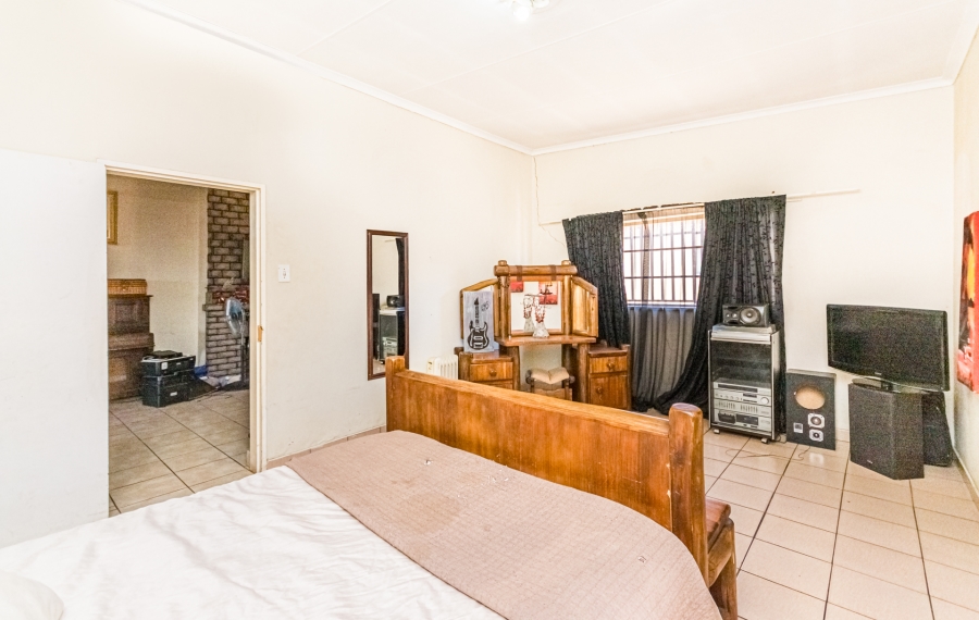5 Bedroom Property for Sale in Krugersdorp West Gauteng