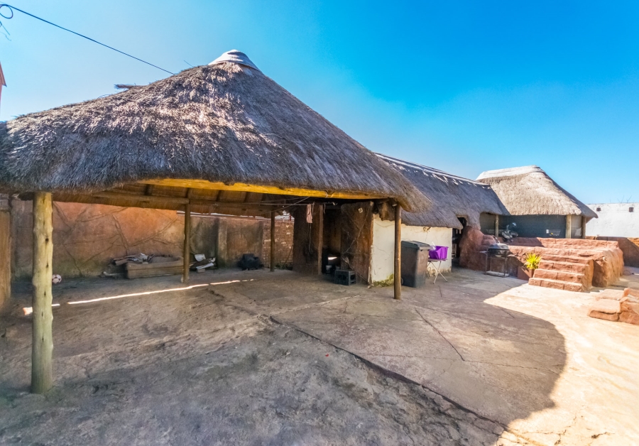 5 Bedroom Property for Sale in Krugersdorp West Gauteng