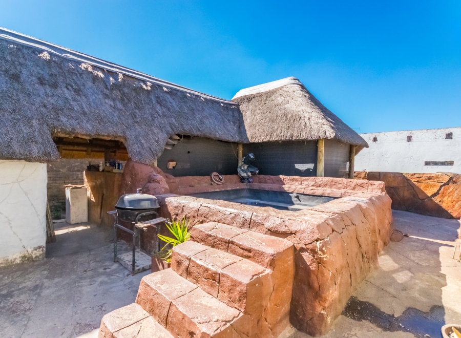 5 Bedroom Property for Sale in Krugersdorp West Gauteng